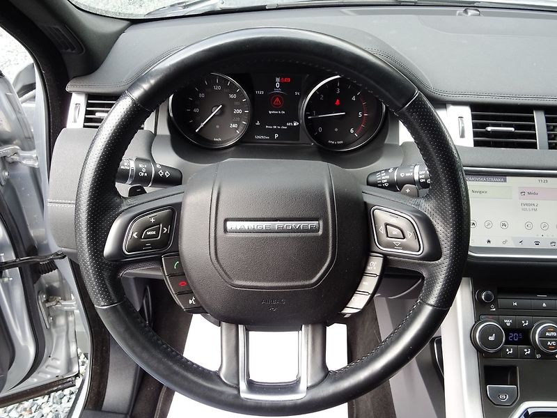 Land Rover Range Rover Evoque 2.0TD4 132kW HSE AWD Rezervace - fotka 13 z 31