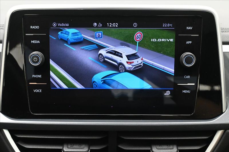Volkswagen T-Roc 2,0 TDI 110kW DSG STYLE Záruka - fotka 19 z 31