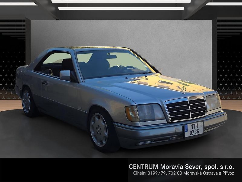 Mercedes-Benz 124 200CE  COUPÉ - fotka 7 z 21