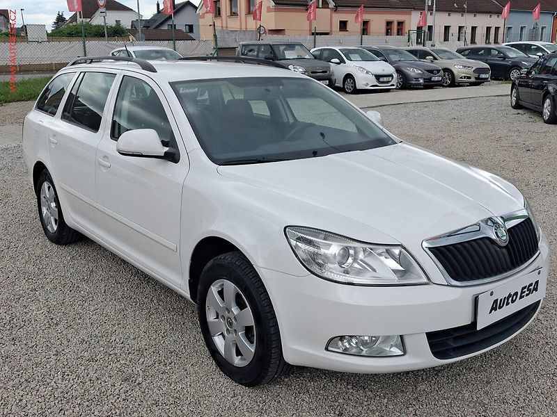 Škoda Octavia (2010) 1.6 TDi, 2.maj,ČR, AC, park - fotografie inzerátu