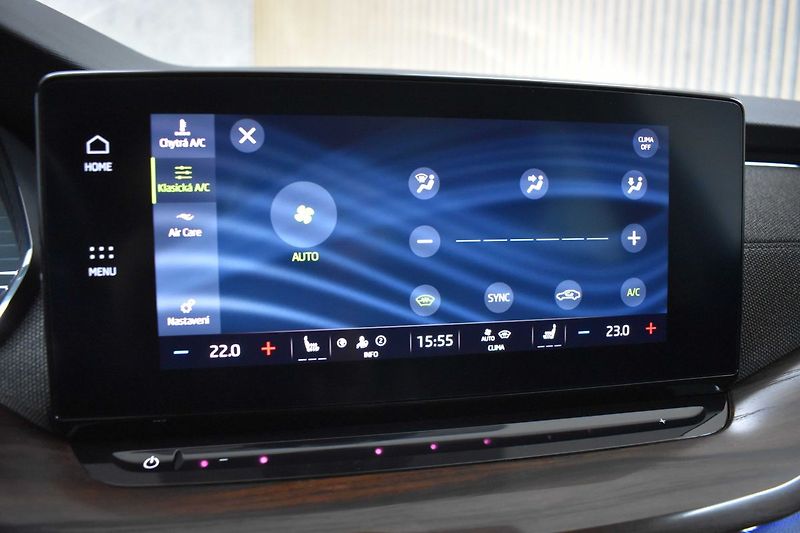Škoda Octavia 2.0 TDI SCOUT REZERVACE - fotka 28 z 46
