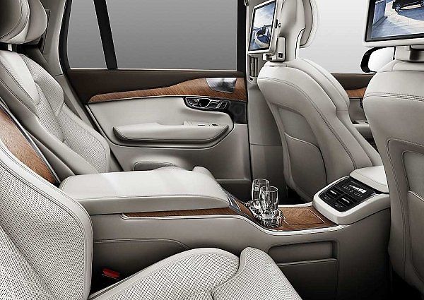 Volvo XC90 Excellence.