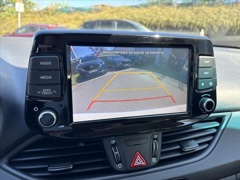 Hyundai i30 1,4 TGDi AT Style  TOP STAV - fotka 17 z 45
