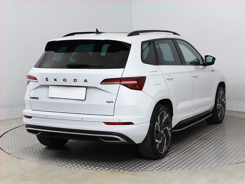Škoda Karoq (2022) Sportline 2.0 TSI - fotka 5 z 22