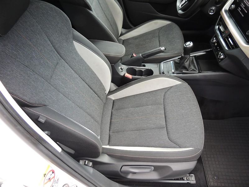 Škoda Scala (2020) 1.0TSi,85kw,Style,full LED,ČR - fotka 38 z 55