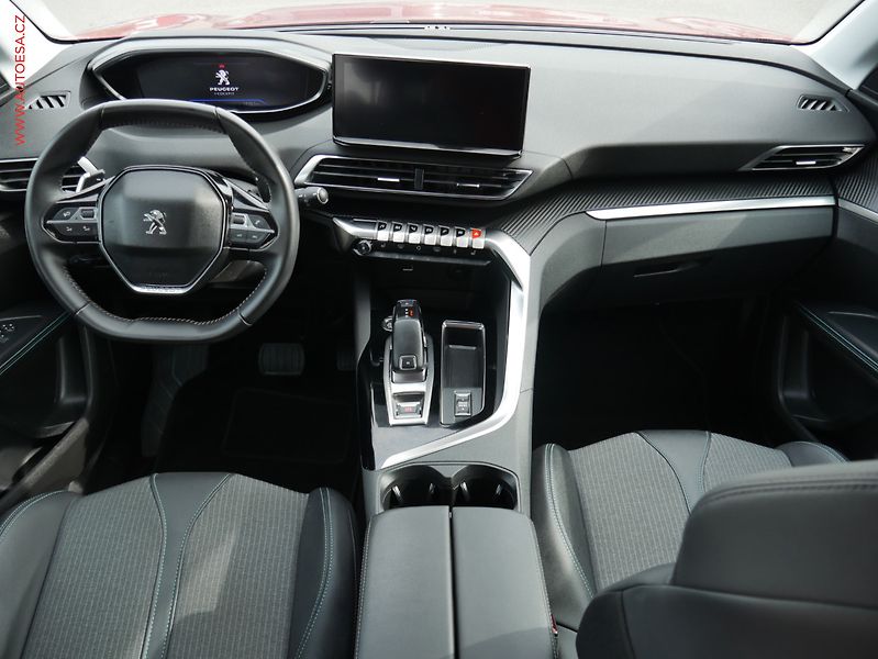 Peugeot 5008 (2022) 1.2PT, 1.maj,ČR, Allure, AT - fotka 8 z 23
