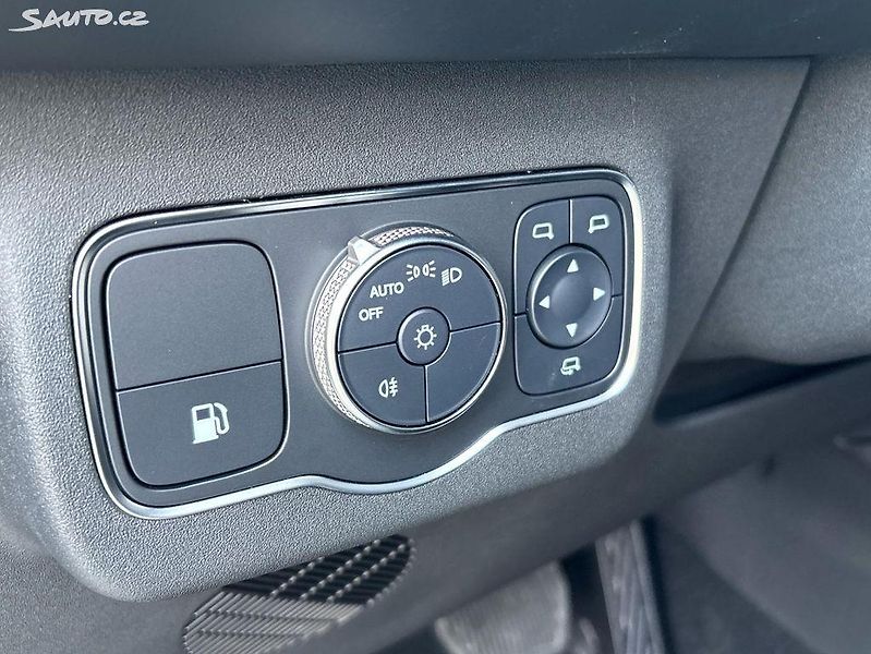 Omoda 9 (2026) PHEV 340kW AWD PREMIUM - fotka 13 z 26