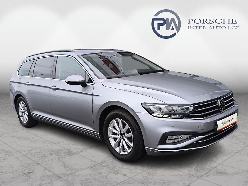 Volkswagen Passat 2.0TDi DSG  Business Premium - fotka 10 z 23