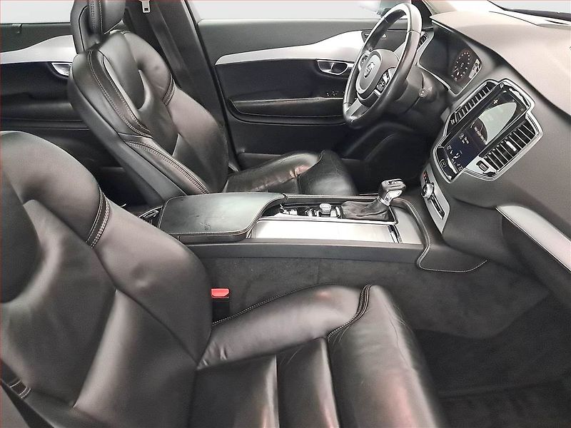 Volvo XC90 (2017) D5 AWD, 4X4, Automat, Kůže - fotka 9 z 16