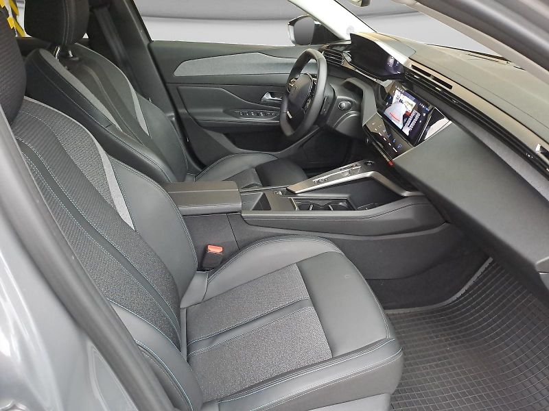 Peugeot 308 (2024) SW ALLURE 1.2 PureTech 130 AT8 - fotka 13 z 15