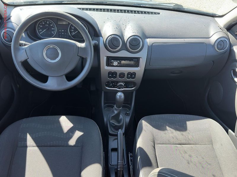 Dacia Sandero (2011) 1.6i, ČR, AC - fotka 8 z 14