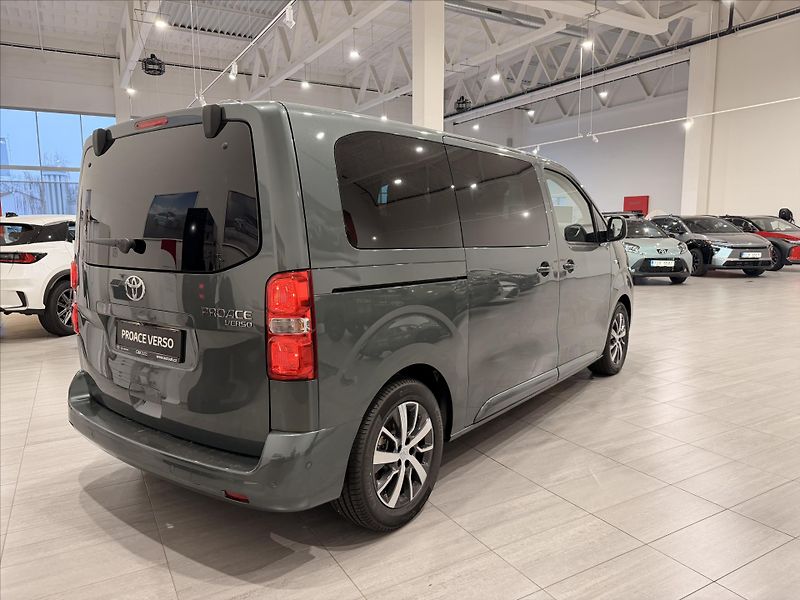 Toyota ProAce Verso 2,0 177k - VIP - fotka 5 z 9