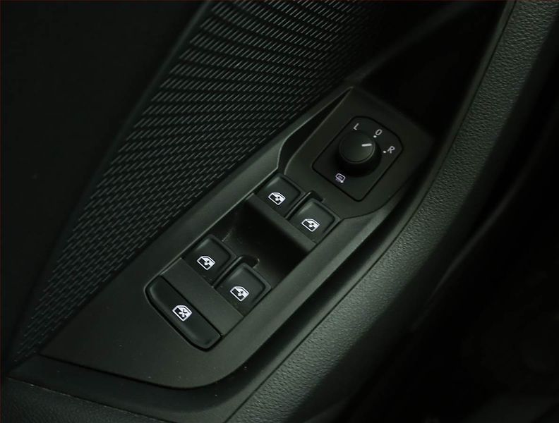 Škoda Octavia (2022) Ambition 2.0 TDI, ČR,1.maj - fotka 15 z 15