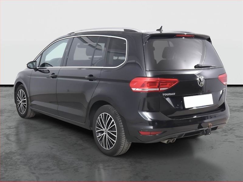Volkswagen Touran (2021) Highline 2.0 TDI - fotka 4 z 21