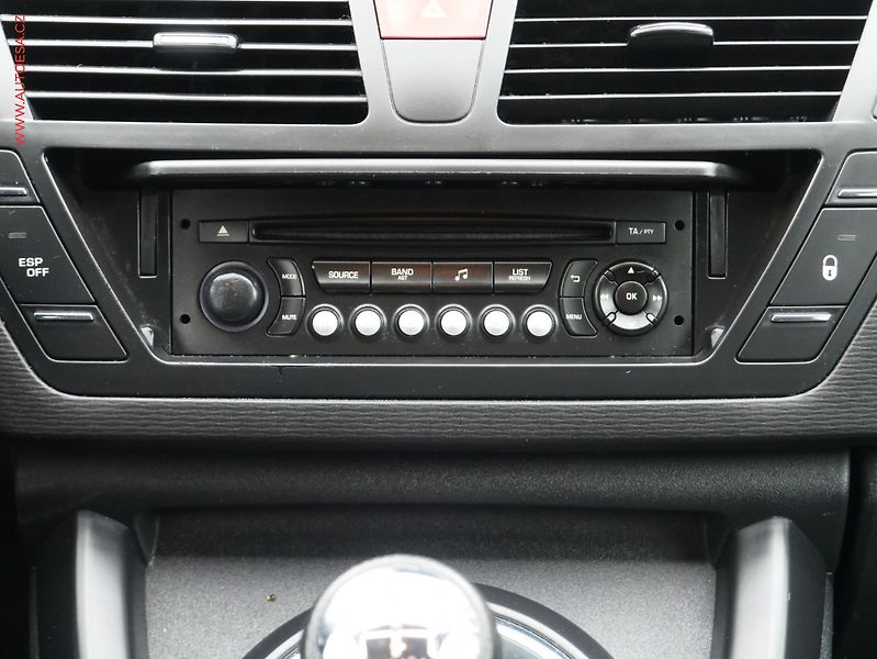 Citroën C4 Picasso (2013) 1.6 VTi, ČR, AC, tempo, +ALU - fotka 12 z 18