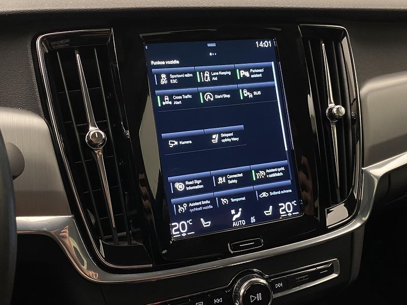 Volvo S90 D4 MOMENTUM AUT  - fotka 37 z 43