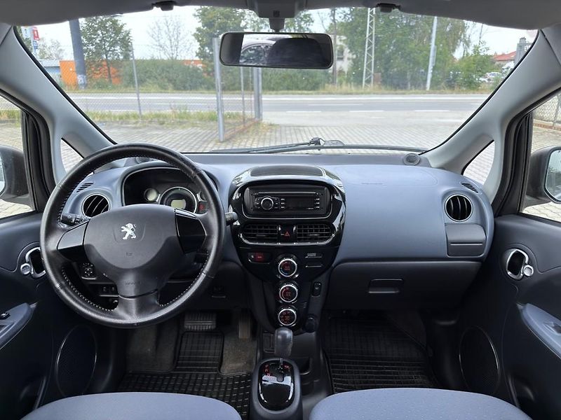 Peugeot iOn 49 kW servisní knížka - fotka 8 z 16