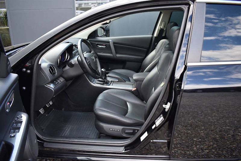 Mazda 6 2,5 16V    SPORT+,BOSE,1.M,TOP - fotka 8 z 22