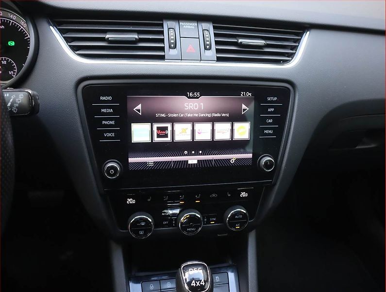 Škoda Octavia (2019) Ambition Plus 2.0 TDI, 4X4 - fotka 12 z 20