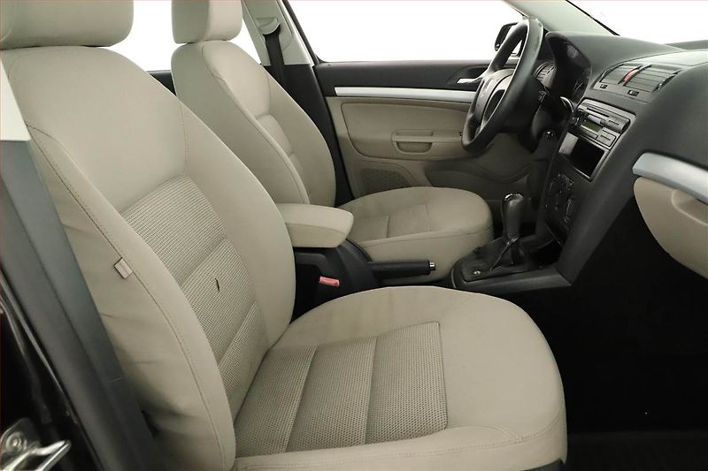 Škoda Octavia (2008) 1.9 TDI, po STK, CZ doklady - fotka 7 z 11