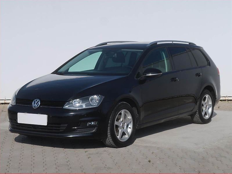 Volkswagen Golf (2016) 1.6 TDI, Tempomat - fotka 2 z 18