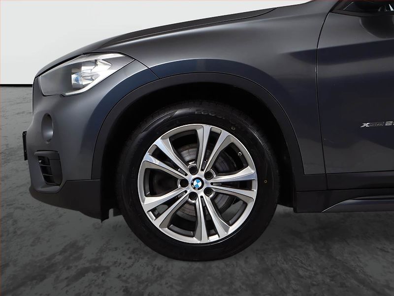 BMW X1 (2015) xDrive25d, 4X4, Automat - fotka 13 z 19