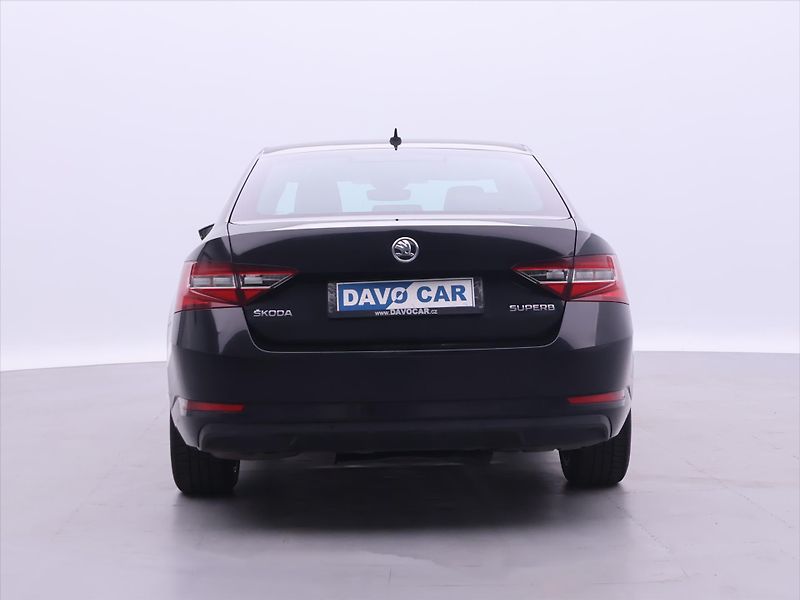 Škoda Superb 1,8 TSI 132kW DSG CZ L&K - fotka 6 z 42