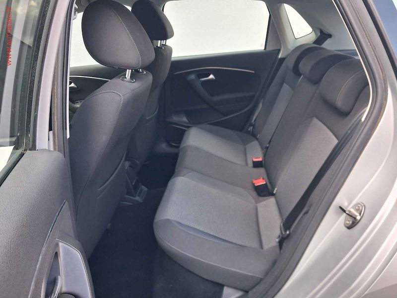 Volkswagen Polo (2014) 1.2 TSi, Highline, DSG - fotka 10 z 17