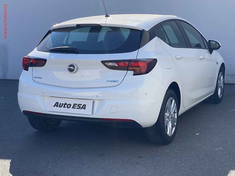 Opel Astra (2018) 1.4 T, ČR, AAC, tempo - fotka 4 z 16