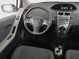 Toyota Yaris (2009) 1.33 Dual VVT-i, Automat - náhled 7