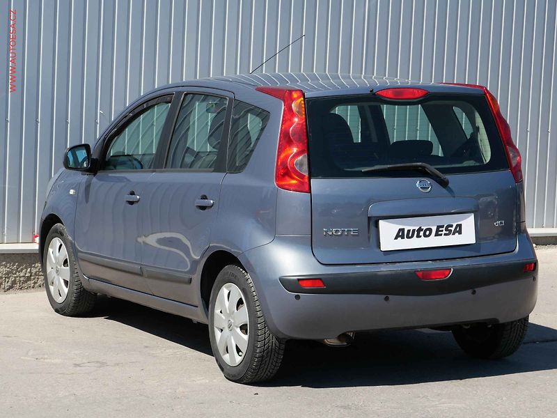 Nissan Note (2007) 1.5 dCi, AC, park.asist - fotka 6 z 14