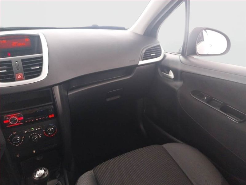 Peugeot 207 (2010) 1.4, LPG, po STK - fotka 8 z 18