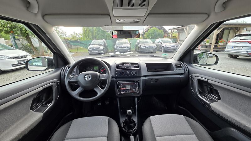 Škoda Roomster 1.4 16V ACTIVE +EDITION 1.MAJ. - fotka 15 z 35