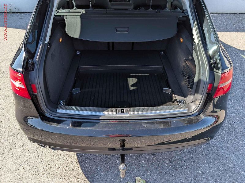 Audi A4 (2015) 2.0 TDi quattro, ČR, AT, navi - fotka 7 z 16