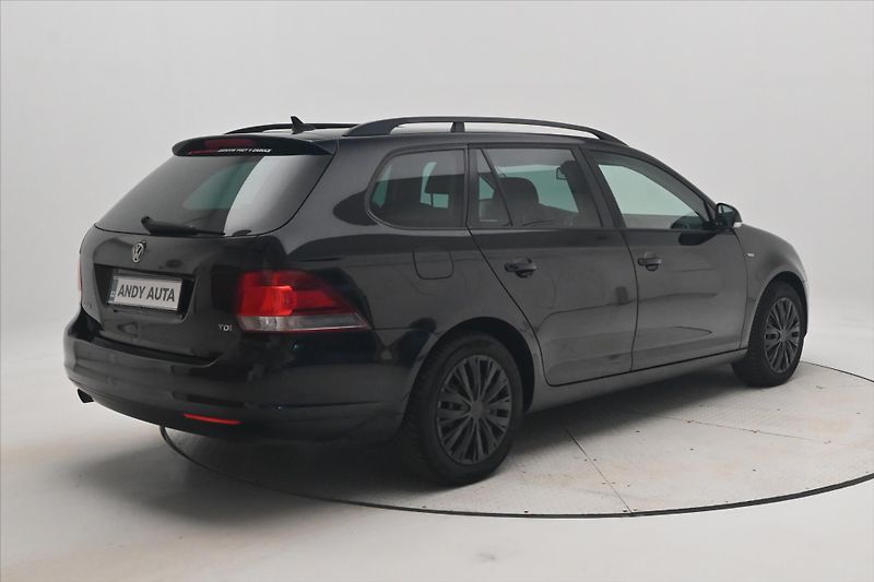 Volkswagen Golf 1,6 TDI 77kW MATCH Navigace - fotka 5 z 27