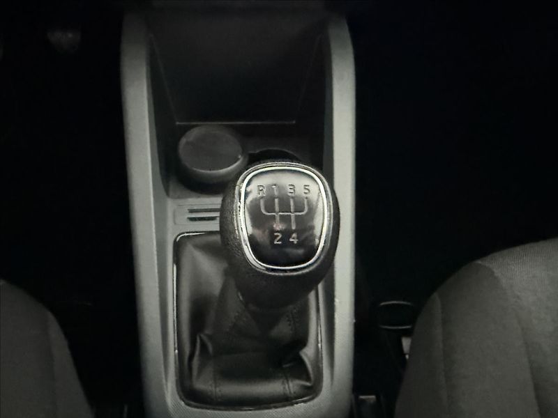 Škoda Fabia 1,2   TSI,1.MAJITEL,SERVISKA - fotka 21 z 26