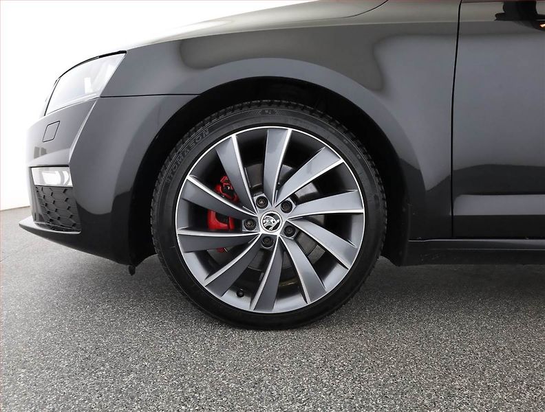 Škoda Octavia (2016) RS 2.0 TDI, Automat, Kůže - fotka 20 z 20