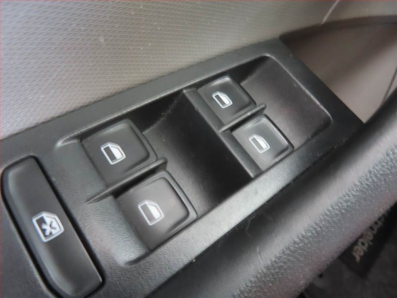 Seat Toledo (2014) 1.4 TSI, Automat, Tempomat - fotka 14 z 14