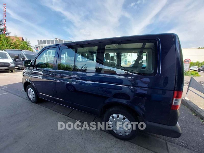 Volkswagen Transporter (2015) 2.0TDi 9míst, 103kW, AC, TZ - fotka 8 z 19