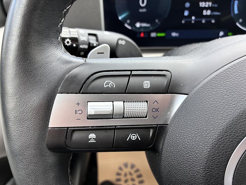 Hyundai Tucson 1.6T-GDi HEV 158kW DCT PREMIUM - fotka 29 z 35