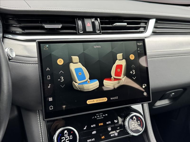 Jaguar F-Pace 3,0 P400 R-Dynamic SE AWD AT - fotka 23 z 31
