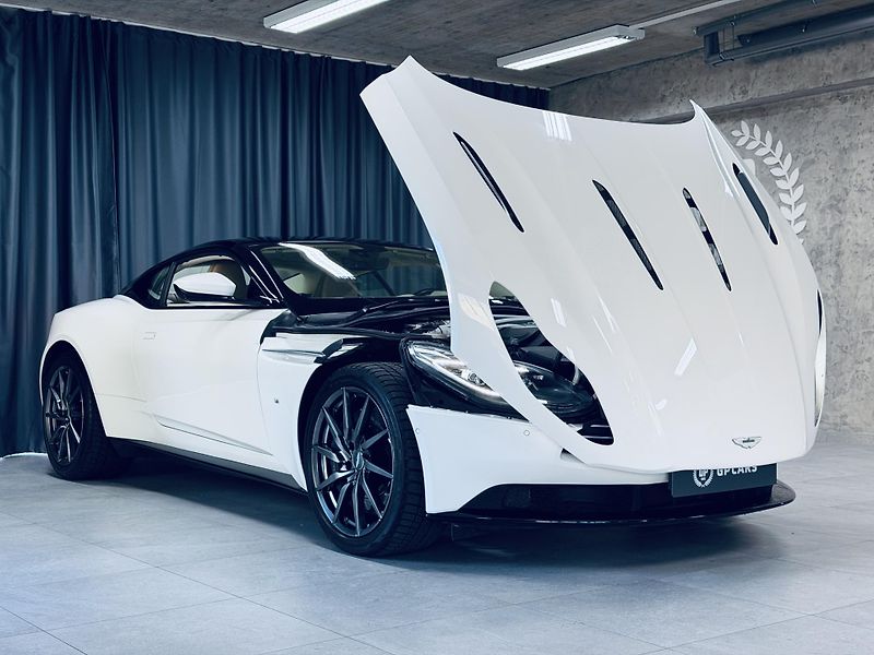 Aston Martin DB11 (2017) V12*5.2*B&O*360*TOP - fotka 2 z 43