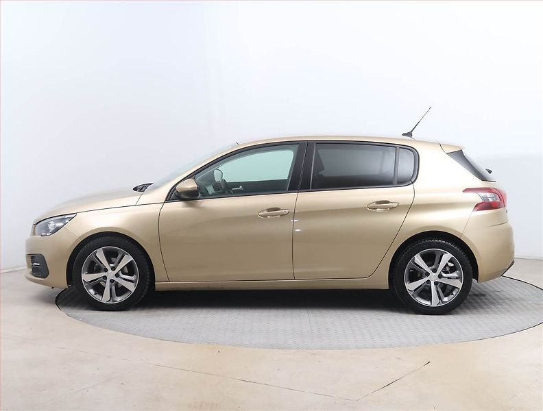Peugeot 308 (2018) 1.2 PureTech, Serv.kniha - fotka 3 z 14