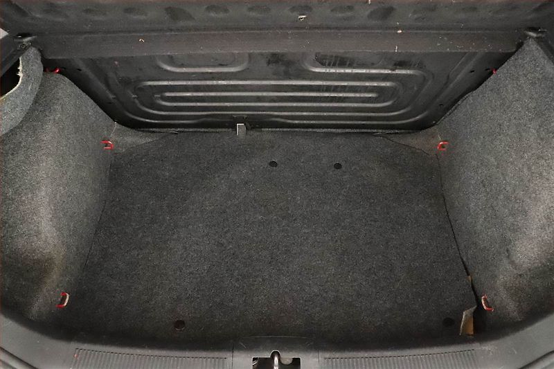 Škoda Fabia (2003) 1.2, nová STK, plně pojízdný - fotka 9 z 9