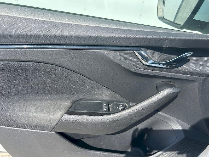 Škoda Scala (2023) 1,5 TSI 110 kW manuál - fotka 16 z 25