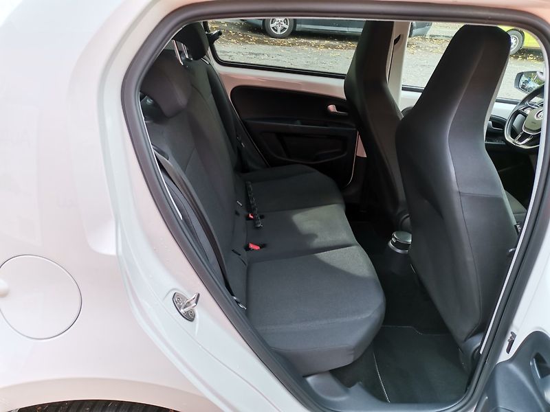 Volkswagen up! (2019) 1.0MPi 44kw AC PDC Tempomat - fotka 18 z 26