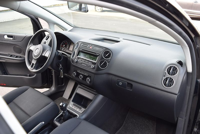 Volkswagen Golf Plus (2012) 1.2TSI 77kw TRENDLINE SENZORY  - fotka 31 z 48