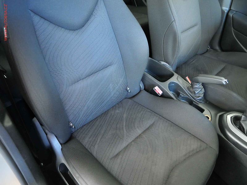Peugeot 308 (2009) 1.6i SW, ČR, AC - fotka 11 z 21
