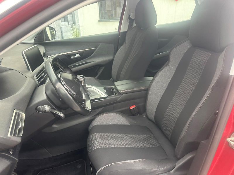 Peugeot 3008 (2021) 1.2PURETECH, 96KW, TEMP. - fotka 23 z 29