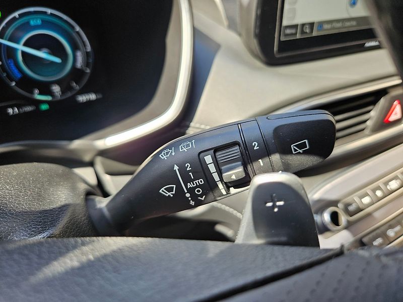 Hyundai Santa Fe 1.6 T-GDi PHEV,1.maj., Luxury - fotka 21 z 54
